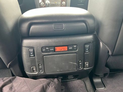 Used 2019 Nissan Armada Platinum w/ Interior Lighting Package AWD/4WD image 23