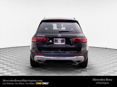 New 2026 Mercedes-Benz GLB 250 4MATIC image 4