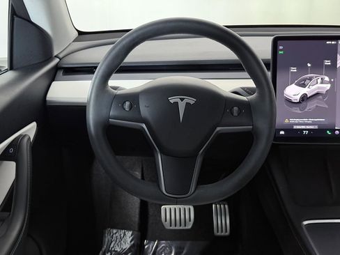 Used 2022 Tesla Model Y Performance image 31