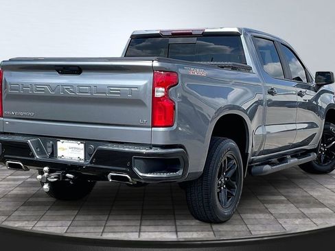 Used 2019 Chevrolet Silverado 1500 LT Trail Boss AWD/4WD image 2