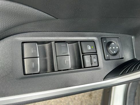 Used 2024 Toyota RAV4 XLE image 17