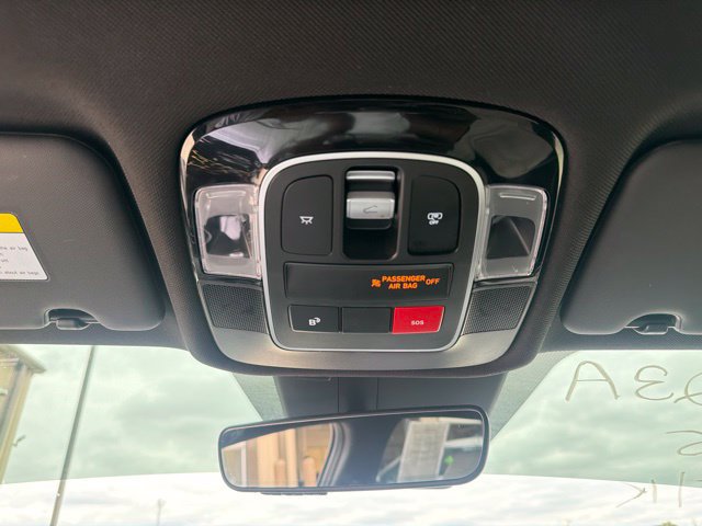 Used 2025 Hyundai Tucson Limited FWD image 16