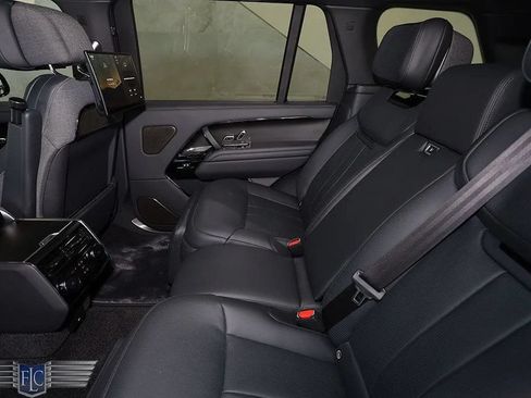 Used 2023 Land Rover Range Rover SV AWD/4WD image 24