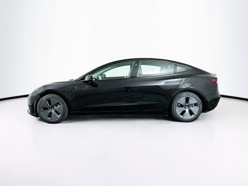 Used 2021 Tesla Model 3 Standard Range Plus RWD image 4