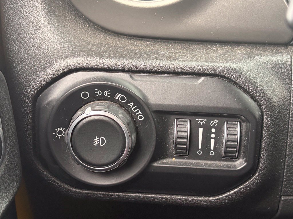Used 2021 Jeep Wrangler Unlimited Sport AWD/4WD image 47