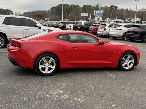 Used 2017 Chevrolet Camaro LT image 7