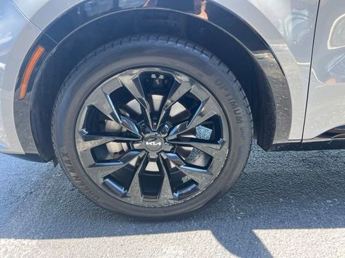 Used 2023 Kia Sorento SX FWD image 5