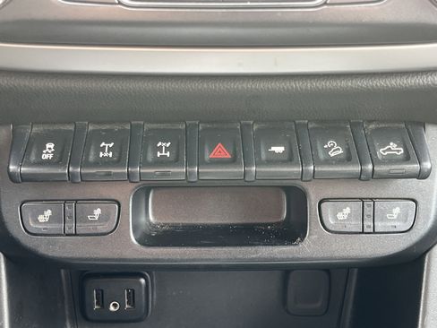 Used 2019 Chevrolet Colorado ZR2 image 7