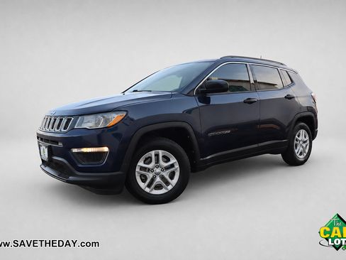 Used 2021 Jeep Compass Sport FWD image 2