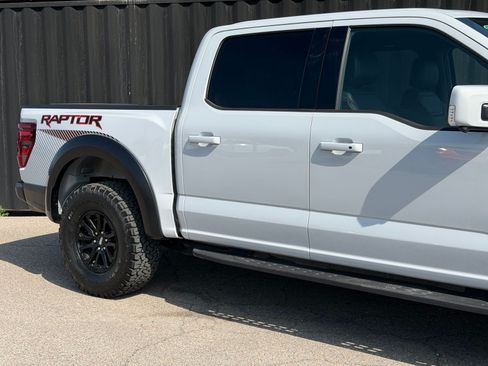 Used 2025 Ford F150 Raptor AWD/4WD image 5