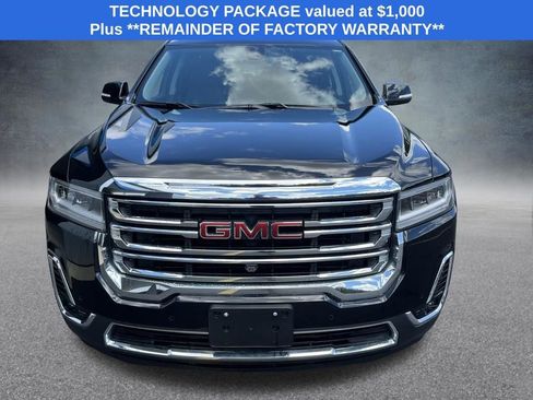 Used 2023 GMC Acadia SLT w/ Technology Package FWD image 3