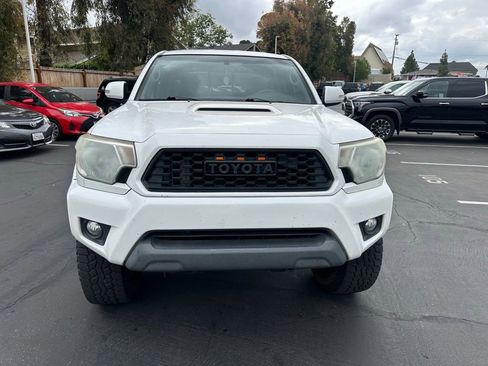Used 2015 Toyota Tacoma PreRunner w/ TRD Sport Package RWD image 5