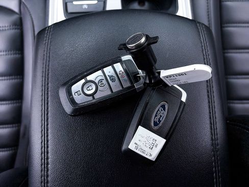 Used 2024 Ford Edge SEL w/ Convenience Package AWD/4WD image 25