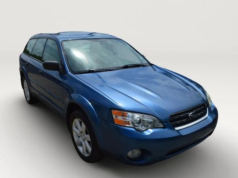 Used 2007 Subaru Outback 2.5i AWD/4WD image 12