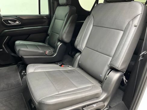 Used 2023 Chevrolet Suburban Z71 AWD/4WD image 8