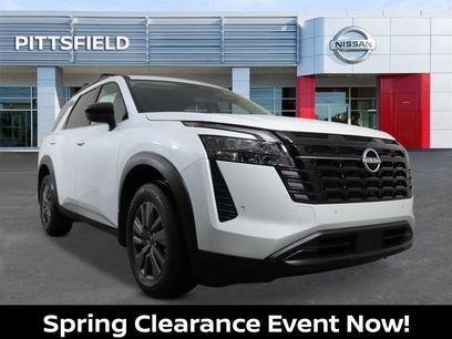 New 2026 Nissan Pathfinder SV
