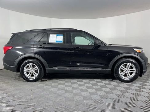 Used 2024 Ford Explorer XLT w/ Equipment Group 202A image 11