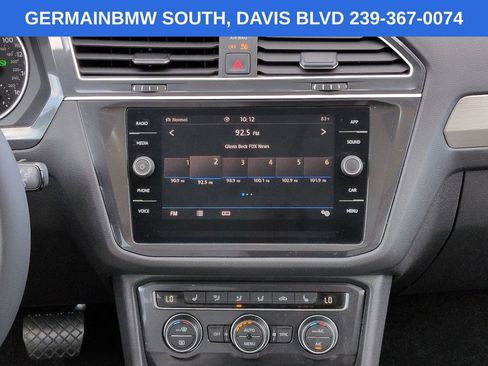 Used 2020 Volkswagen Tiguan SE w/ Panoramic Sunroof Package AWD/4WD image 20