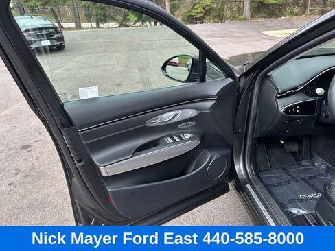 Used 2025 Genesis GV70 2.5T w/ Select Package image 39