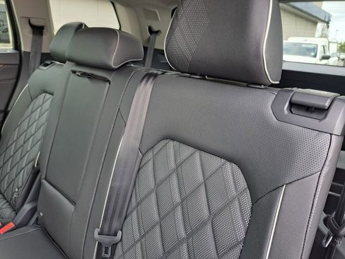 New 2026 Volkswagen Atlas SEL Premium R-Line image 22