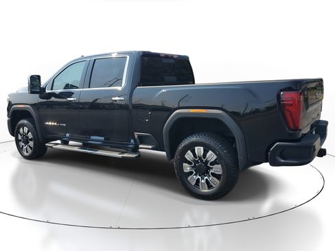 New 2025 GMC Sierra 2500 Denali image 4