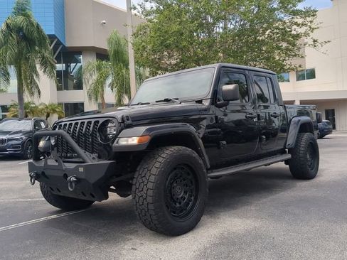 Used 2021 Jeep Gladiator Overland w/ Popular Equipment Package AWD/4WD image 9