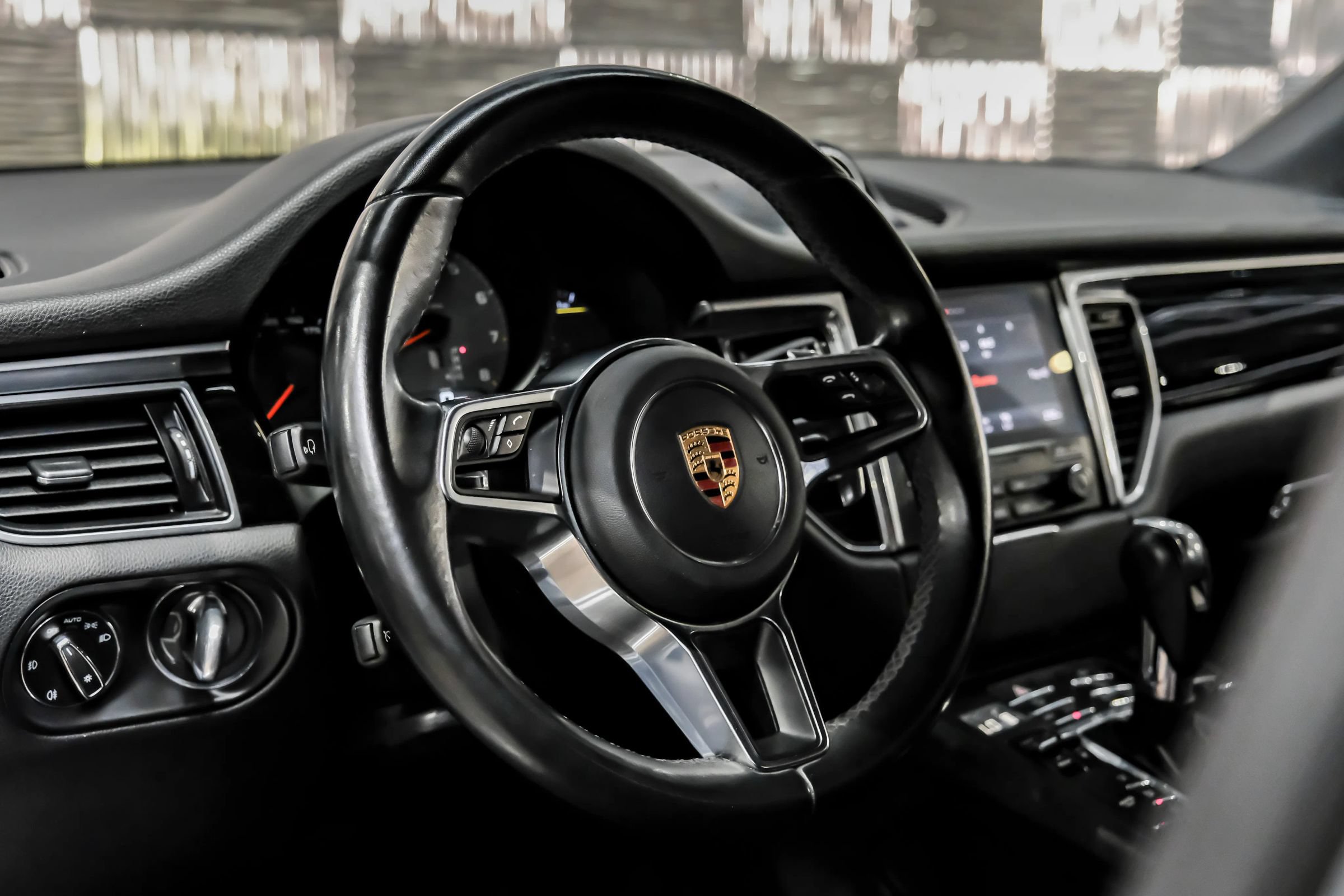 Used 2017 Porsche Macan S AWD/4WD image 12