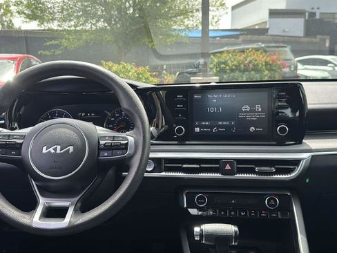 Used 2022 Kia K5 LXS FWD image 7