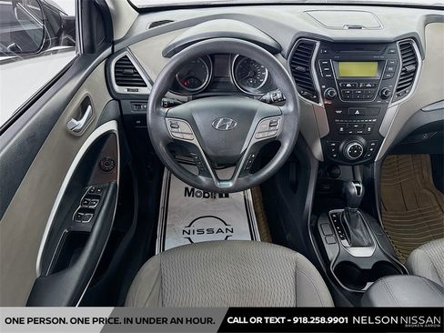 Used 2016 Hyundai Santa Fe Sport image 19