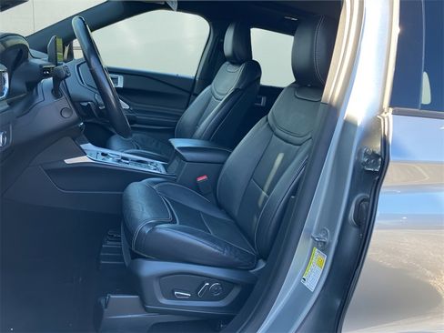 Used 2020 Ford Explorer ST w/ ST High-Performance Pack image 10