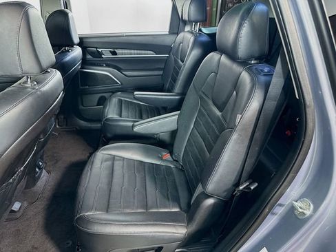 Used 2023 Kia Telluride SX Prestige image 17