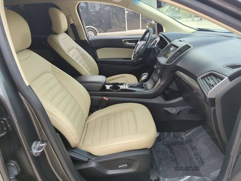 Used 2018 Ford Edge SEL w/ Equipment Group 201A FWD image 24