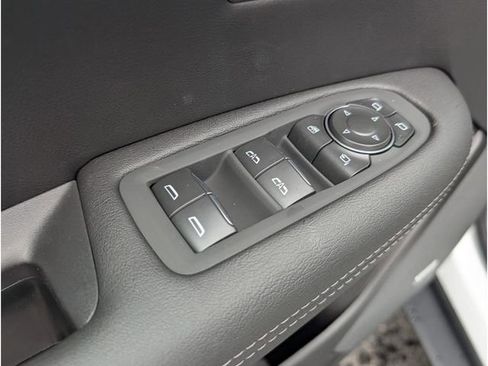 New 2025 Cadillac XT5 Sportv w/ LPO, Blue Accent Package image 16