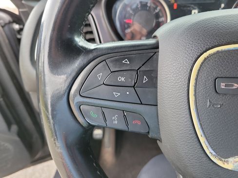 Used 2017 Dodge Challenger SXT image 10