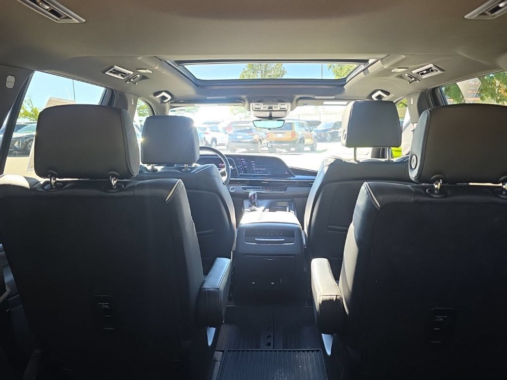 Used 2023 Cadillac Escalade Sport w/ LPO, ONYX Package AWD/4WD image 18