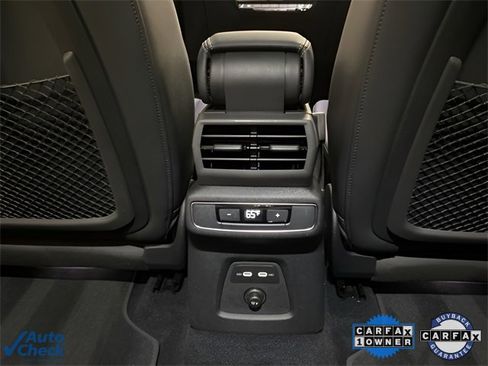 Used 2024 Audi Q4 e-tron Premium Plus w/ Premium Plus image 69