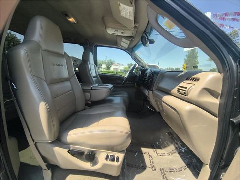 Used 2005 Ford F350 Lariat RWD image 14