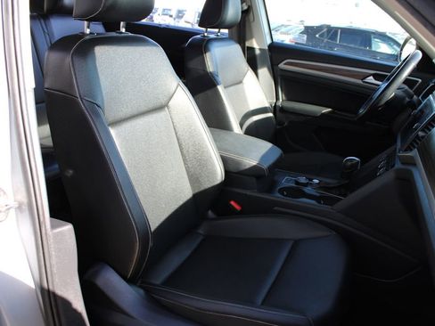 Used 2021 Volkswagen Atlas SE image 29