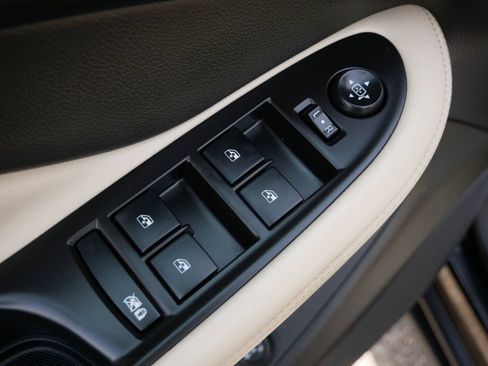 Used 2019 Buick Envision Preferred FWD image 18