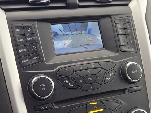 Used 2015 Ford Fusion SE w/ Equipment Group 201A image 24