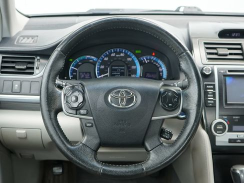 Used 2012 Toyota Camry XLE w/ Leather Pkg FWD image 13