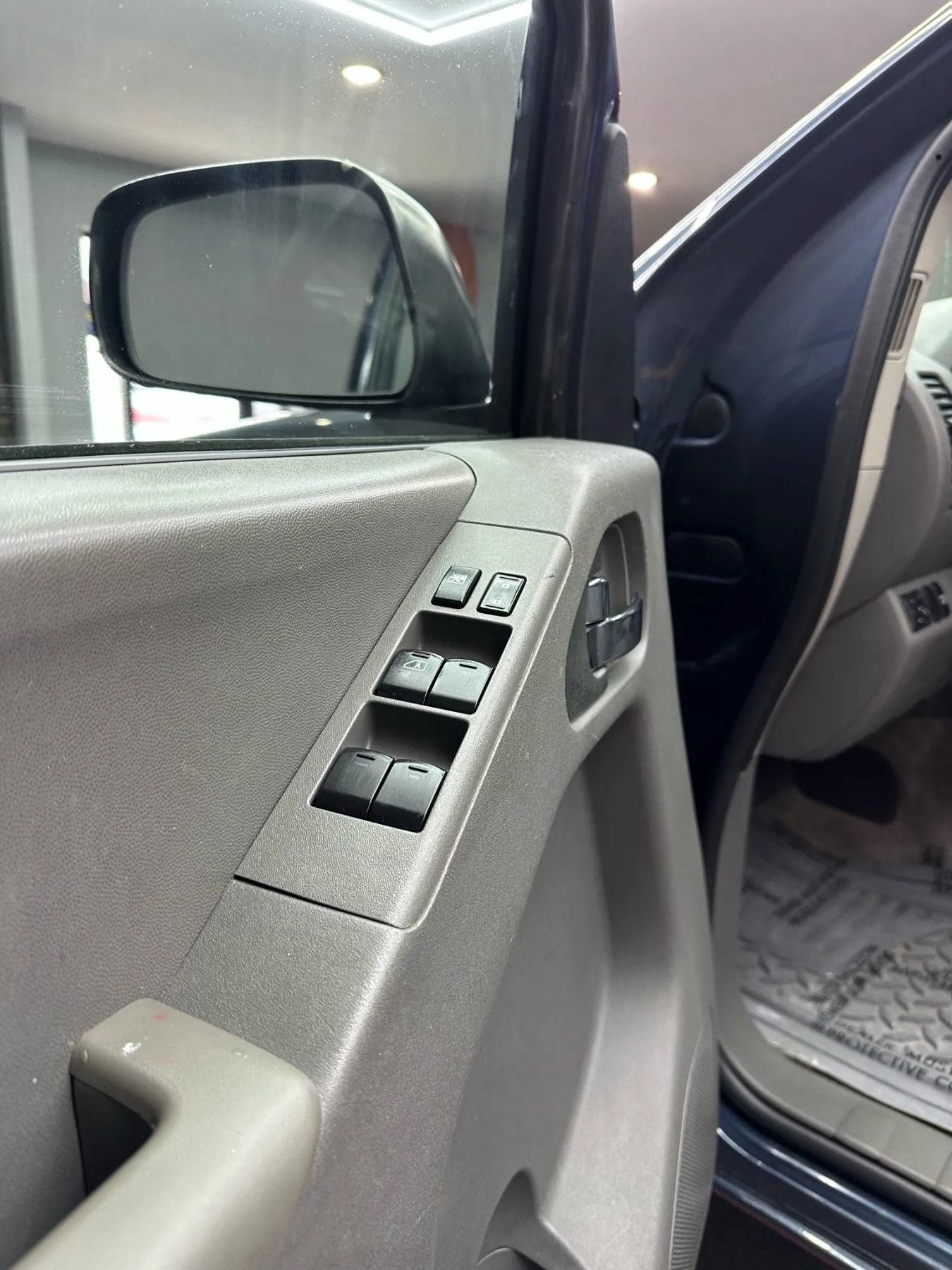 Used 2018 Nissan Frontier SV RWD image 9