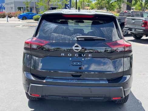 Used 2024 Nissan Rogue S AWD/4WD image 6