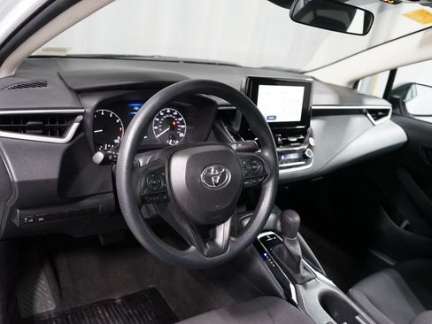 Used 2024 Toyota Corolla LE FWD image 7