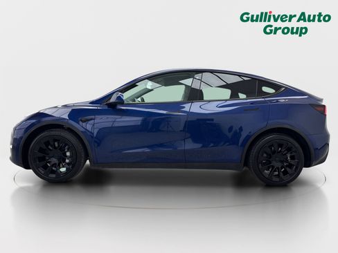 Used 2021 Tesla Model Y Long Range AWD/4WD image 3