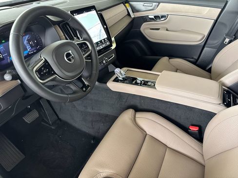 New 2026 Volvo XC90 B6 Ultra w/ Protection Package image 9
