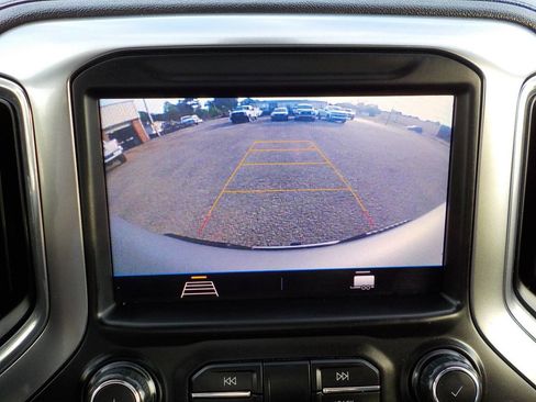 Used 2020 Chevrolet Silverado 1500 LT image 21