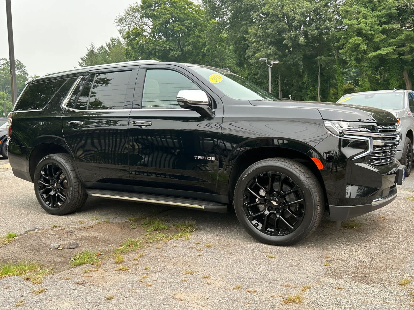 Certified 2023 Chevrolet Tahoe Premier w/ Premium Package 2 AWD/4WD image 1