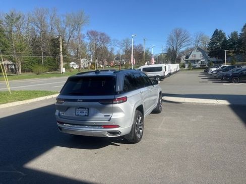 Used 2023 Jeep Grand Cherokee Overland image 6