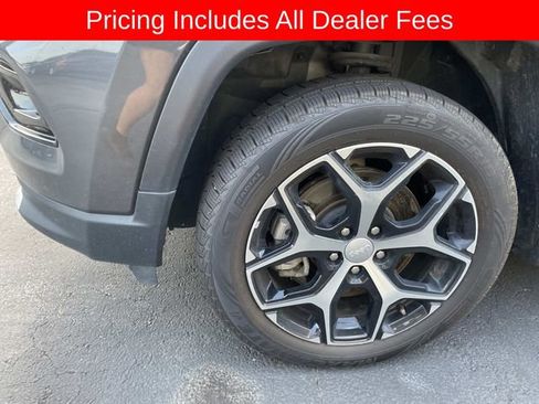 Used 2024 Jeep Compass Limited AWD/4WD image 2